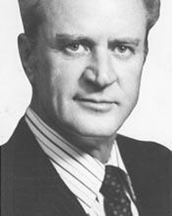 Portrait of Ike Andrews