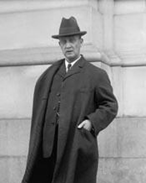 Portrait of Warren Worth Bailey