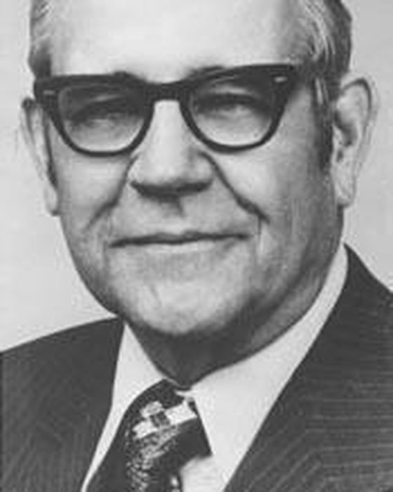 Portrait of Tim Lee Carter