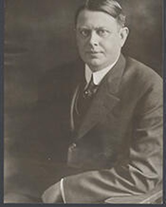 Portrait of Burnett Mitchell Chiperfield