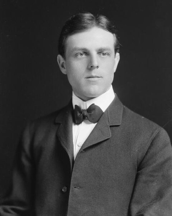 Portrait of Charles Holden Cowles