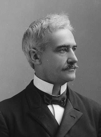 Portrait of Robert Elliott De Forest