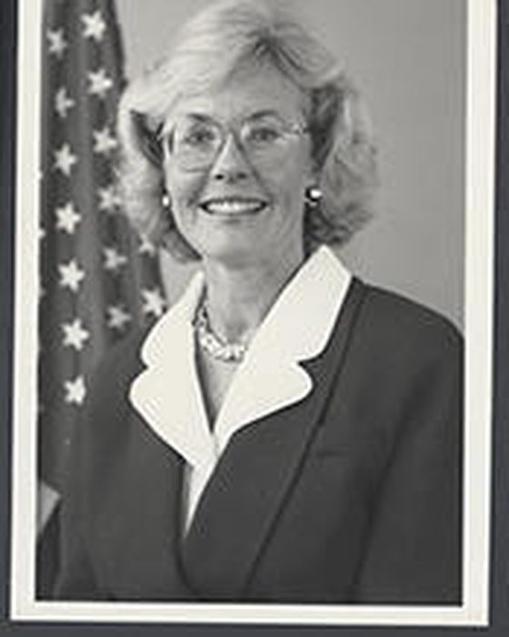 Portrait of Jennifer Dunn