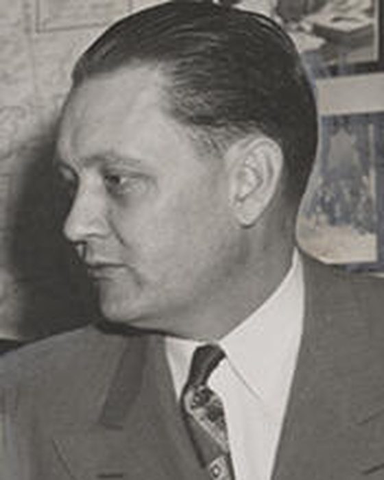 Portrait of Carl Atwood Elliott