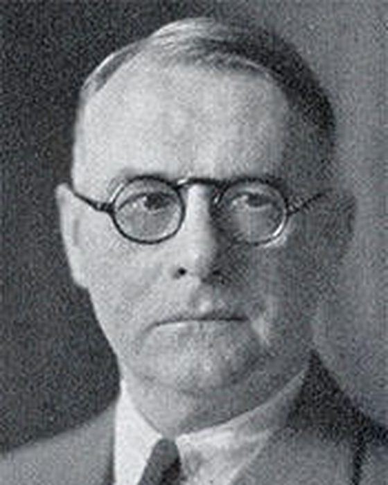 Portrait of Fred Cramer Gilchrist