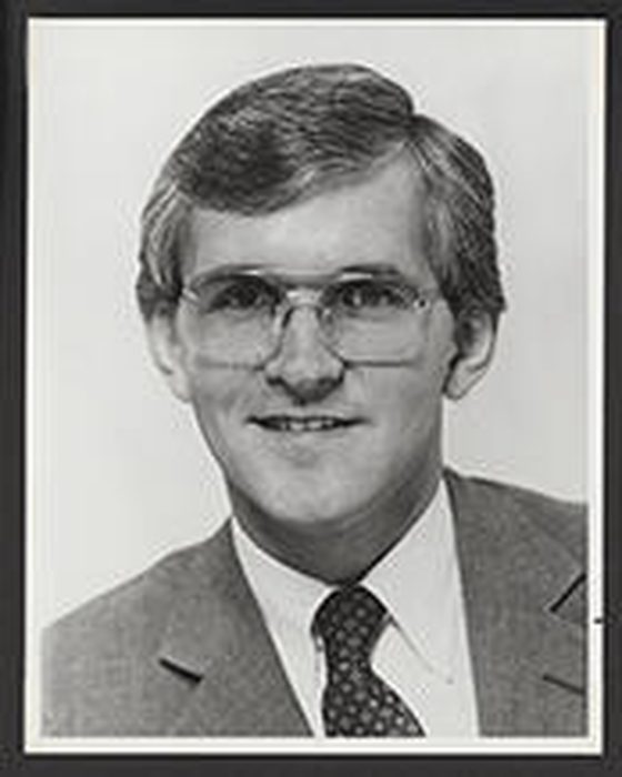 Portrait of Steve Gunderson