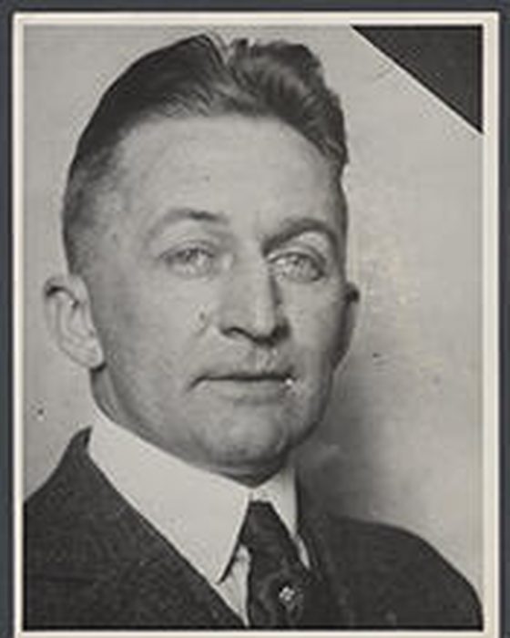 Portrait of Ralph Ashley Horr