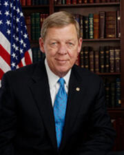 Portrait of Johnny Isakson