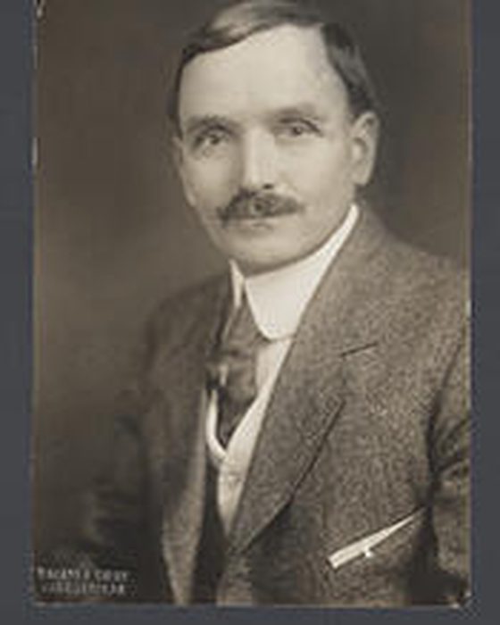 Portrait of William Leroy La Follette