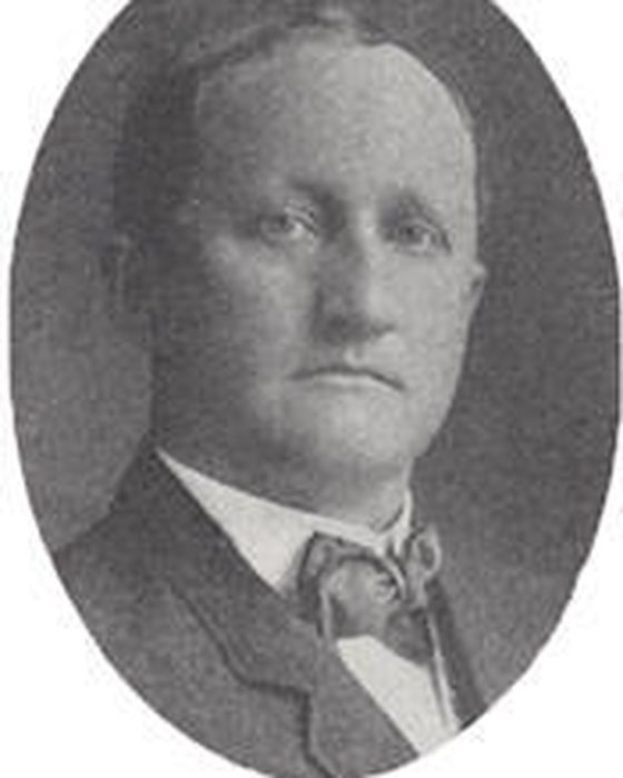 Portrait of Gordon Lee