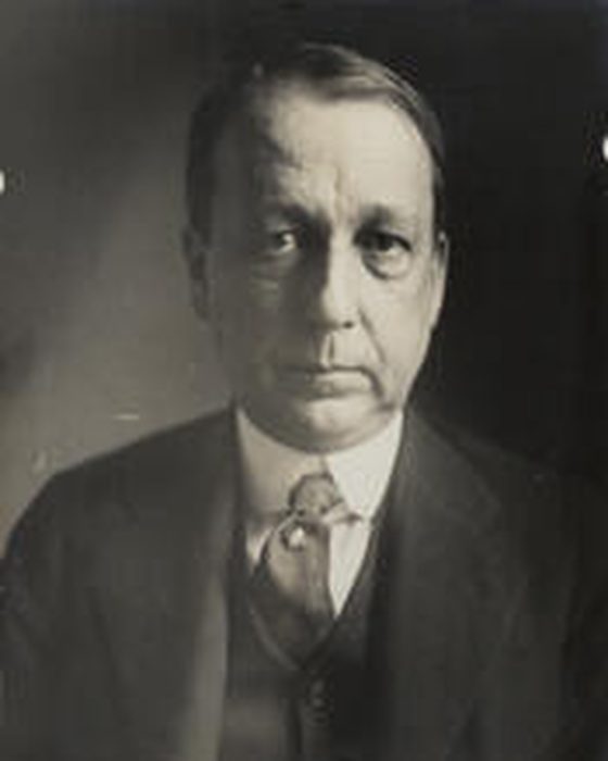 Portrait of Luther Wright Mott