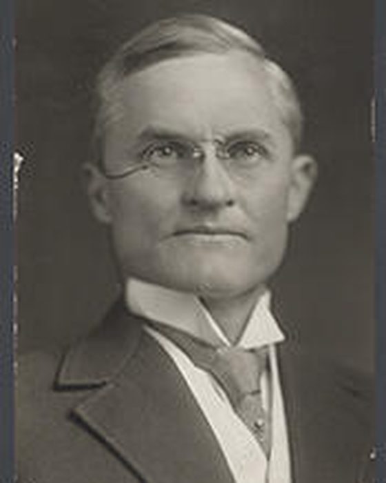 Portrait of Caleb Powers