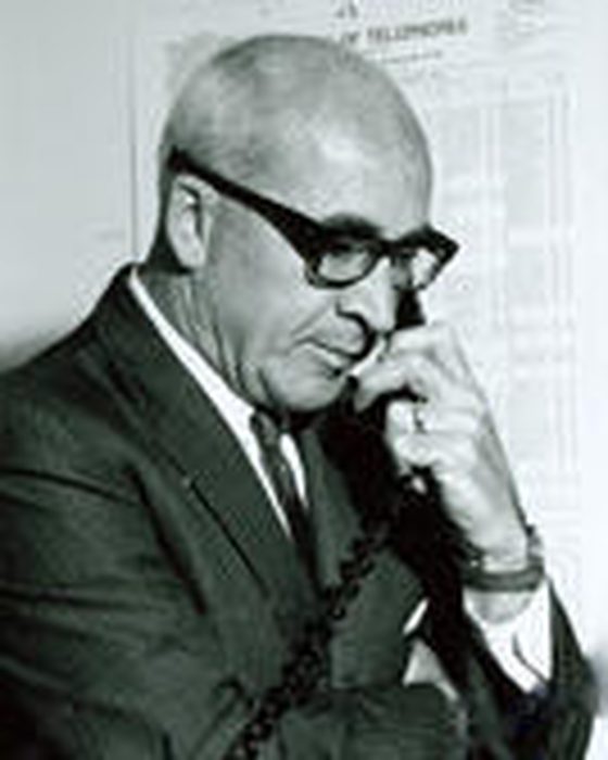 Portrait of Teno Roncalio