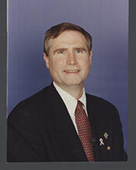 Portrait of Bill Redmond