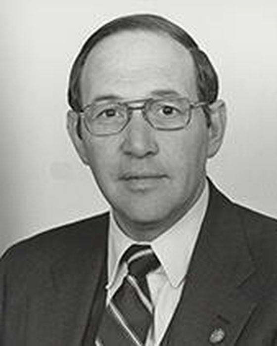 Portrait of Steven Schiff