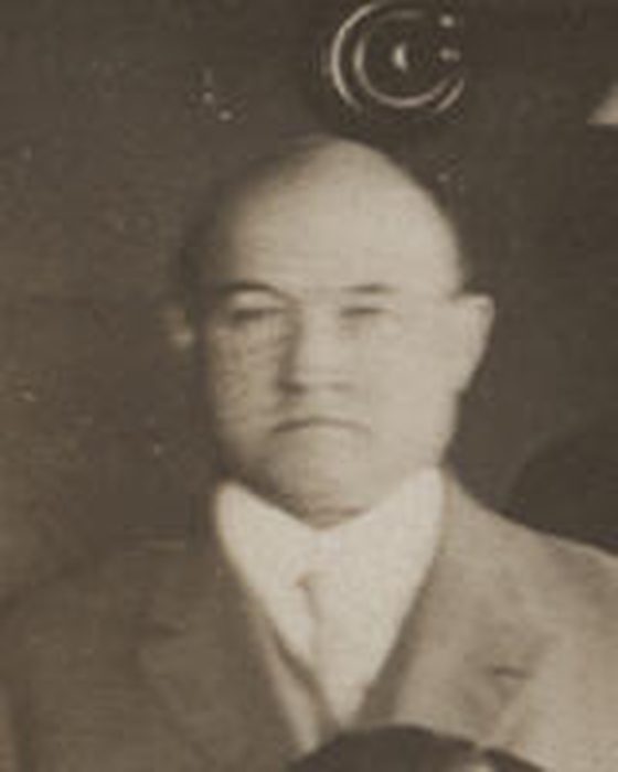 Portrait of Harry Hunter Seldomridge