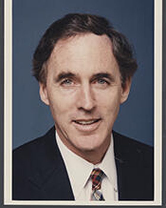 Portrait of Cliff Stearns