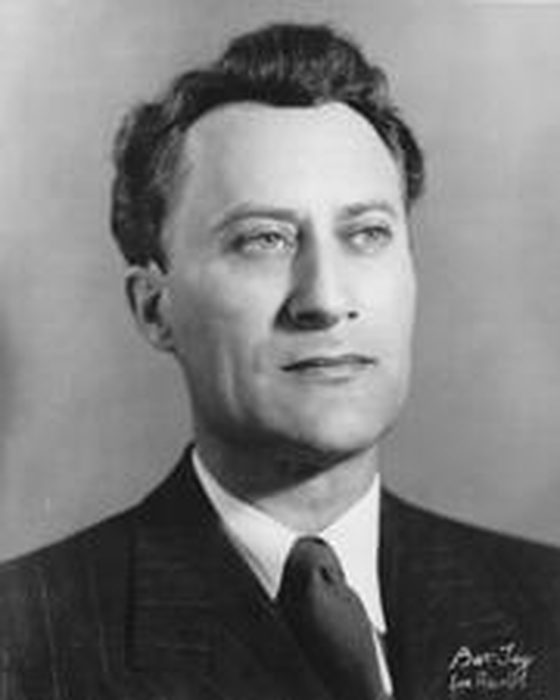 Portrait of Glen Hearst Taylor