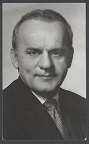 Portrait of Charles Thone