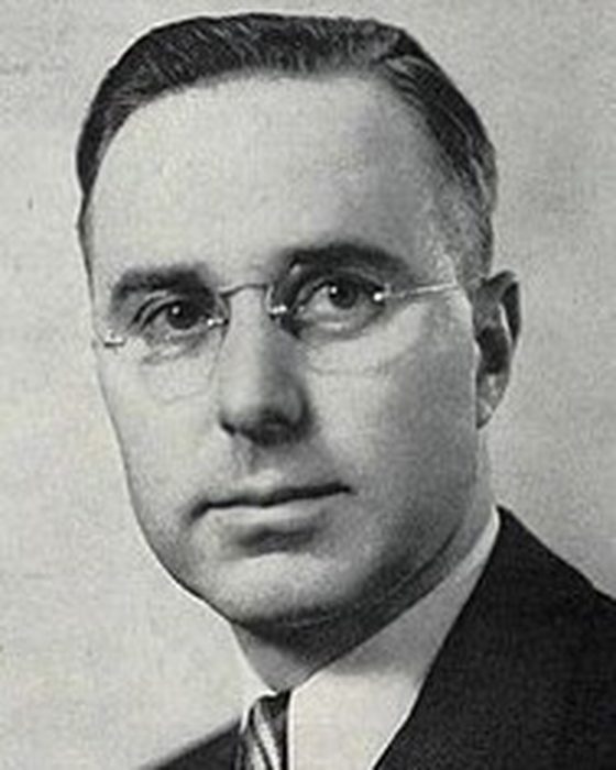 Portrait of Earl Wilcox Snell