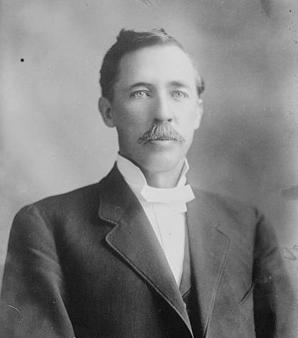 Portrait of Lee Cruce