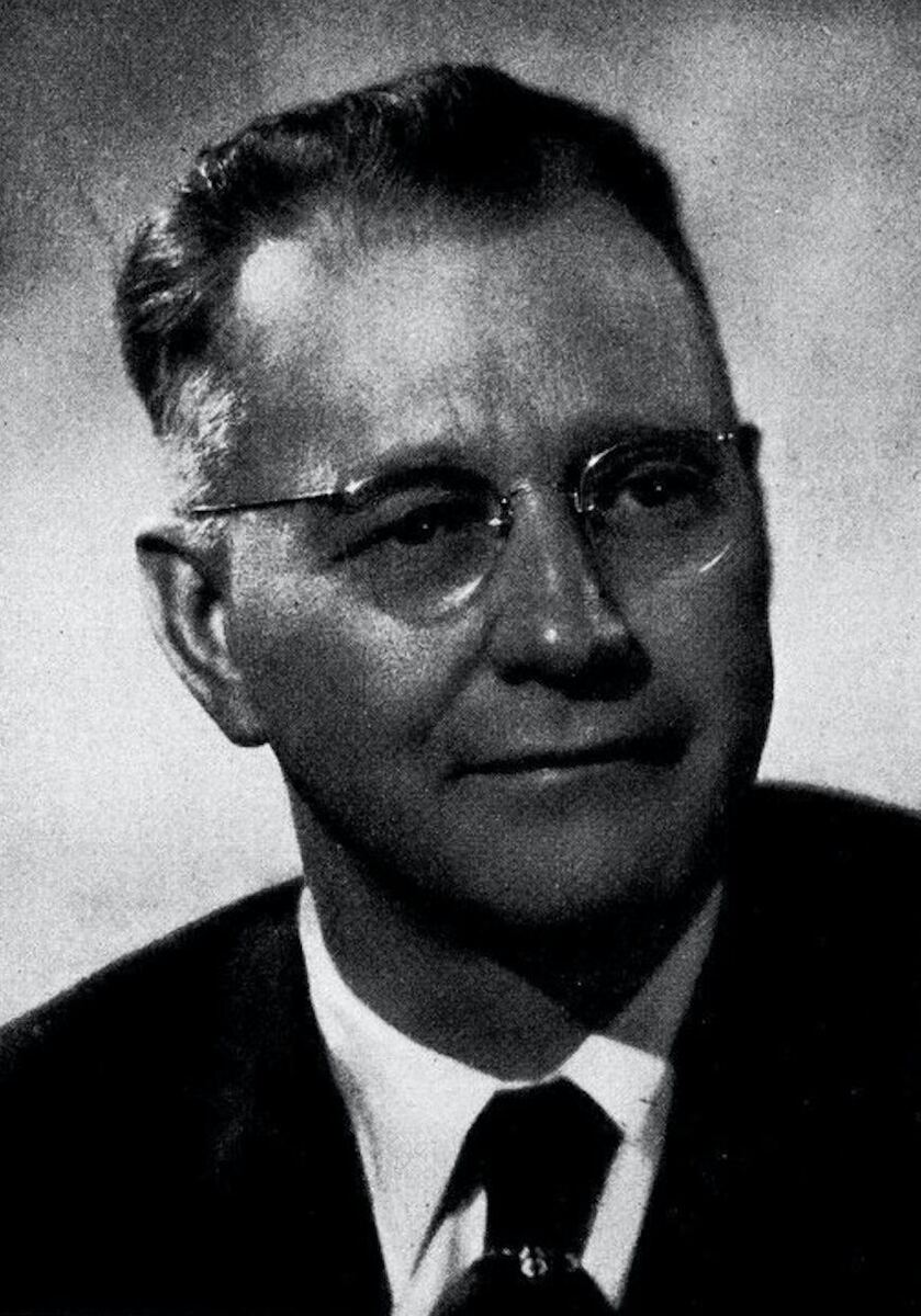 Portrait of Leo Elthon