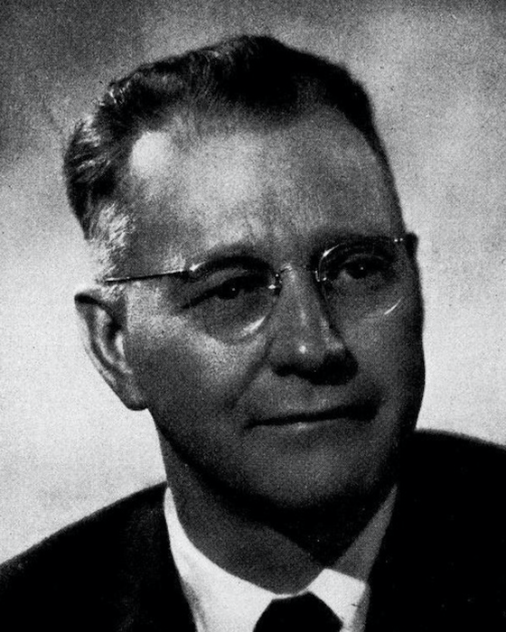 Portrait of Leo Elthon