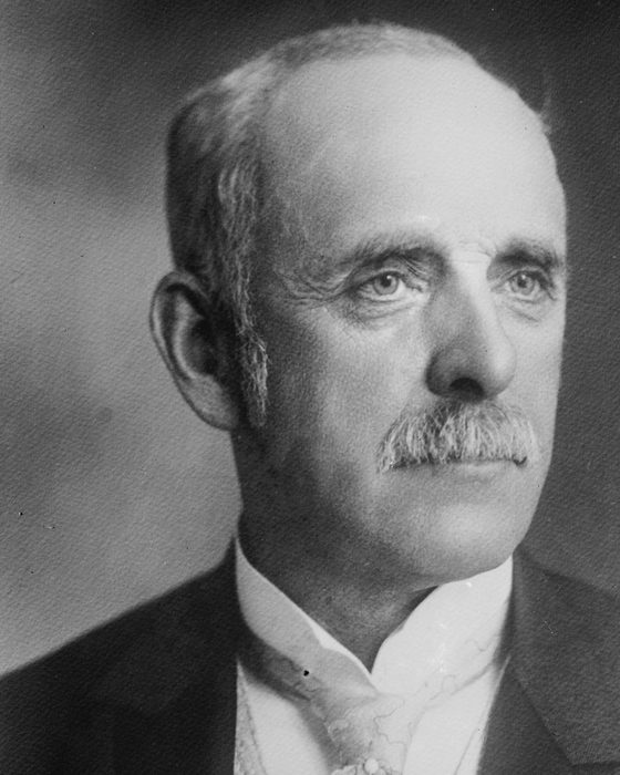 Portrait of Leslie Mortier Shaw