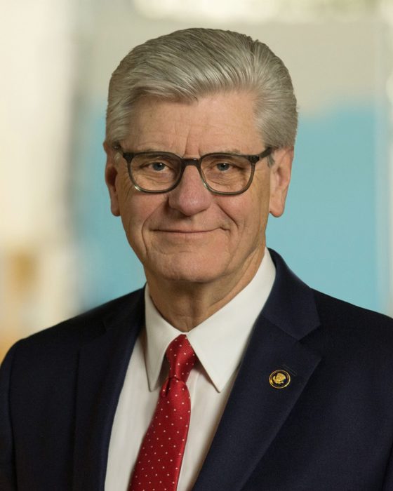 Portrait of Phil Bryant