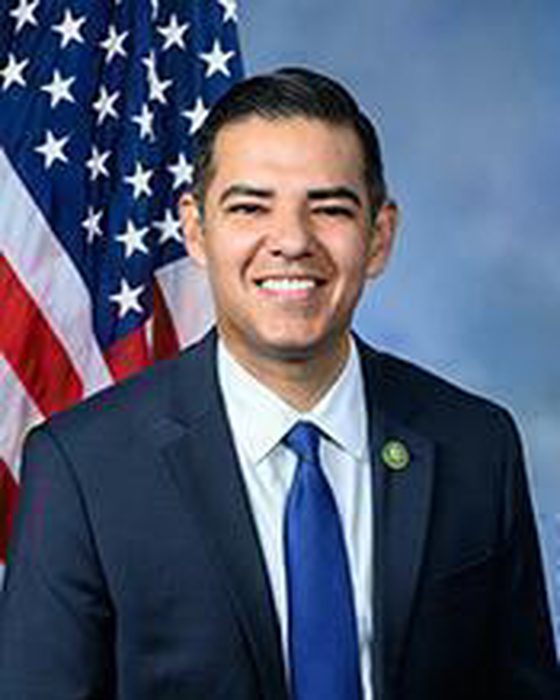Portrait of Robert Garcia