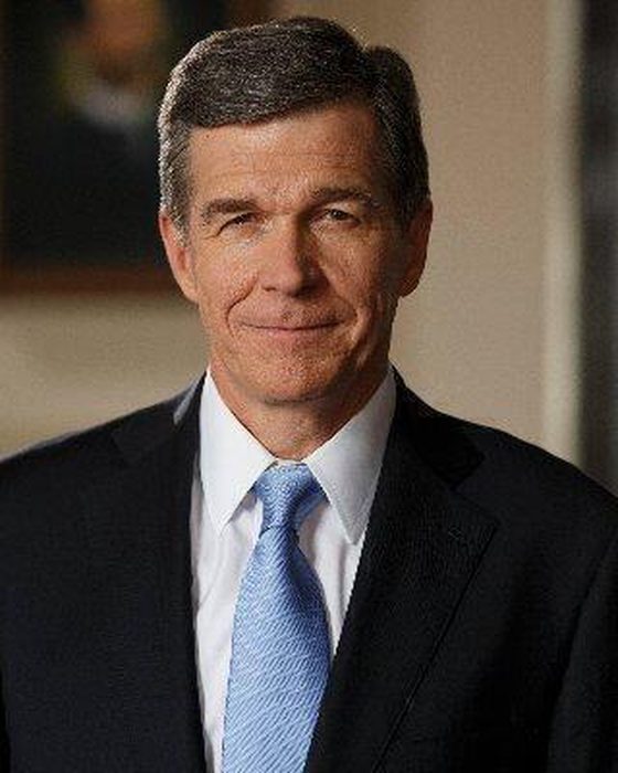 Portrait of Roy Cooper