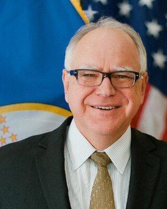 Portrait of Tim Walz
