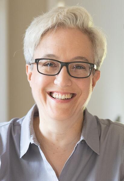 Portrait of Tina Kotek
