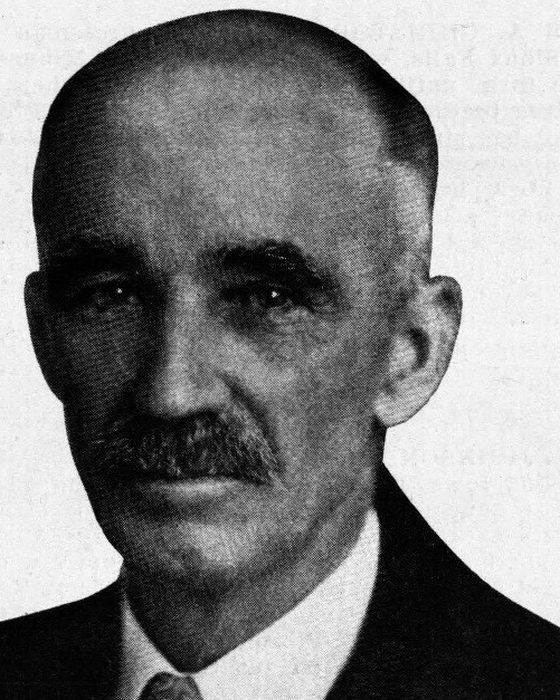 Portrait of Warren Everett Green