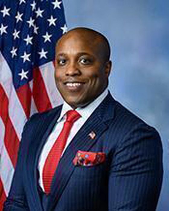 Portrait of Wesley Hunt