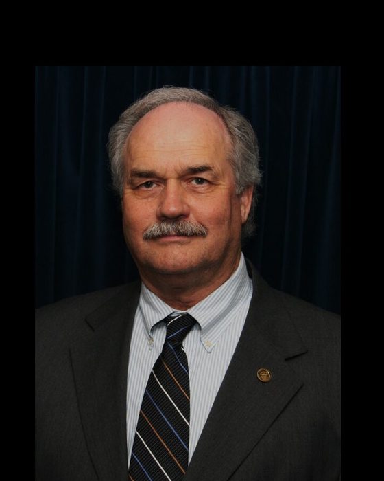 Portrait of Randy Wood