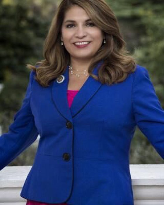 Portrait of Sharon Quirk-Silva