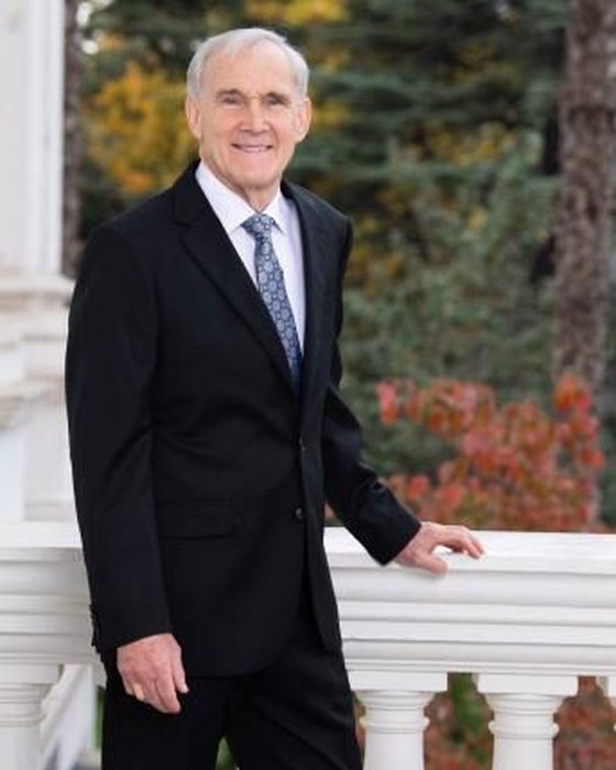 Portrait of Steve Bennett