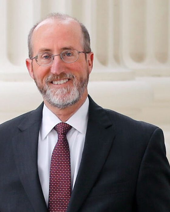 Portrait of Steve Glazer