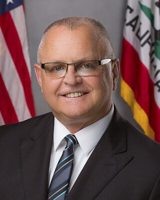 Portrait of Tom Lackey