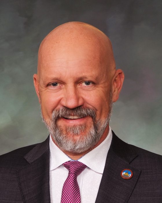 Portrait of Scott Bright