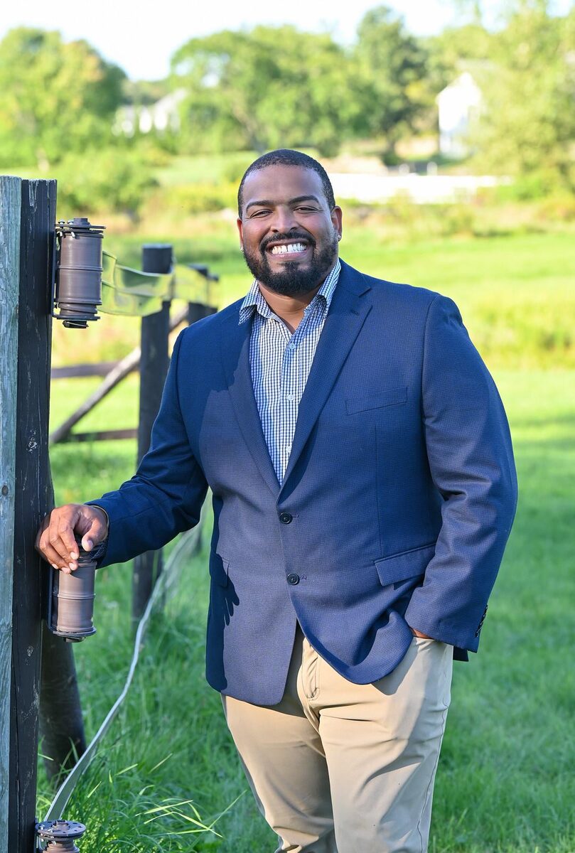 Portrait of Chris Stewart