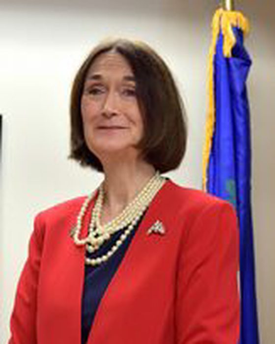 Portrait of Holly Cheeseman