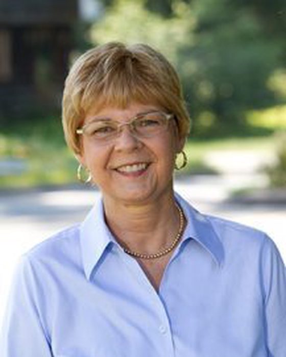 Portrait of Tami Zawistowski