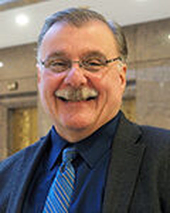 Portrait of Tom Arnone