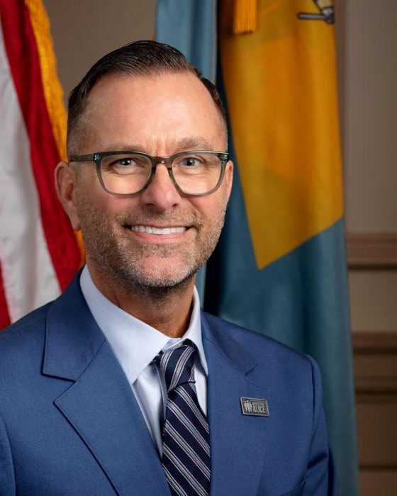 Portrait of Dan Cruce