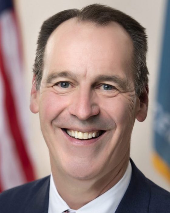 Portrait of Kevin Hensley