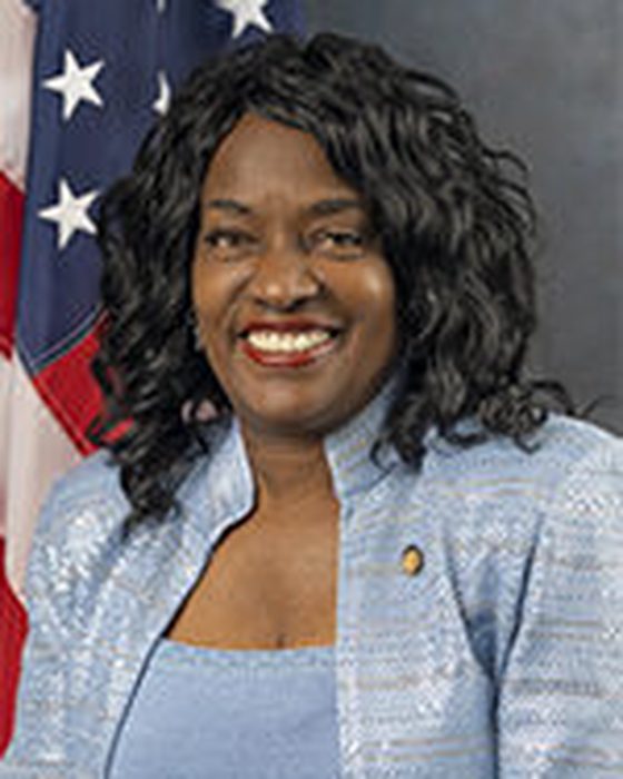 Portrait of Ms Dee Hart
