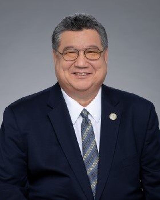Portrait of Ronald Kouchi