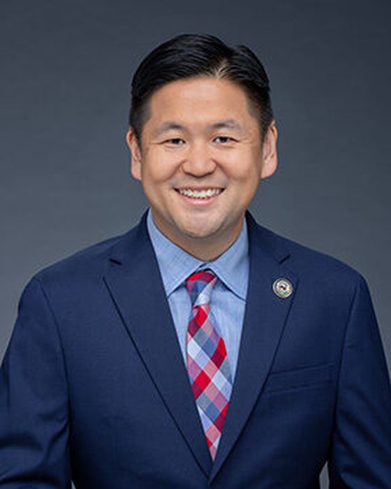 Portrait of Troy Hashimoto